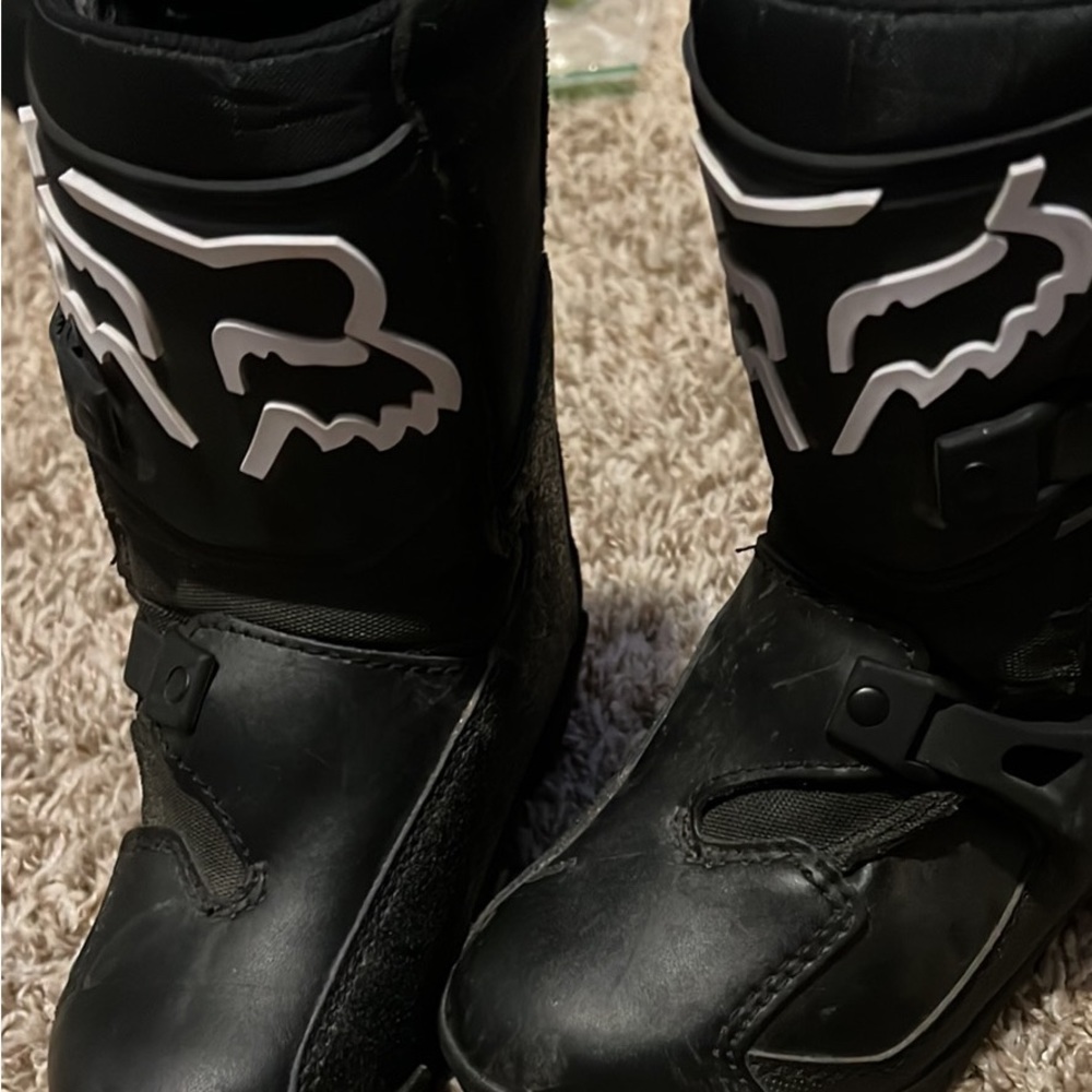 Youth riding boots